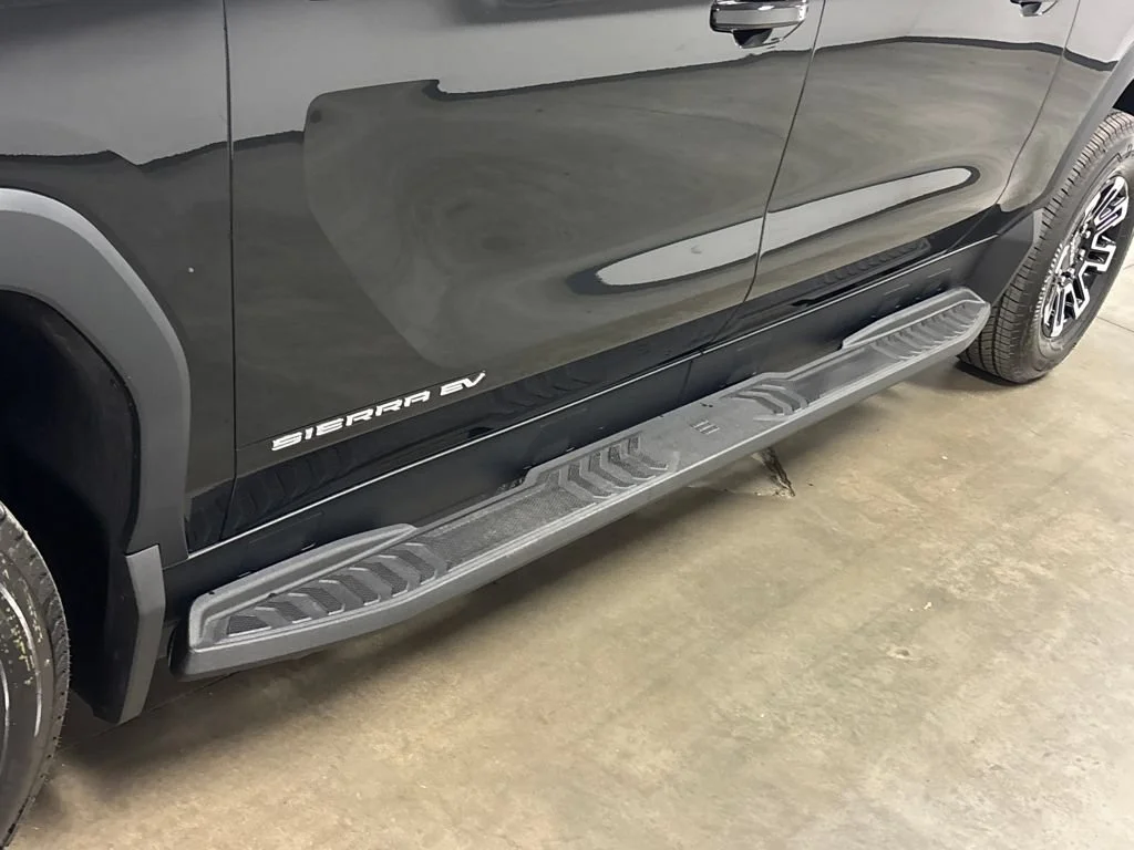 2026 GMC Sierra EV Elevation - Photo 11