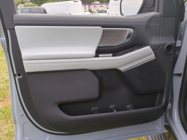 Used 2025 Gray Ford Platinum image 19