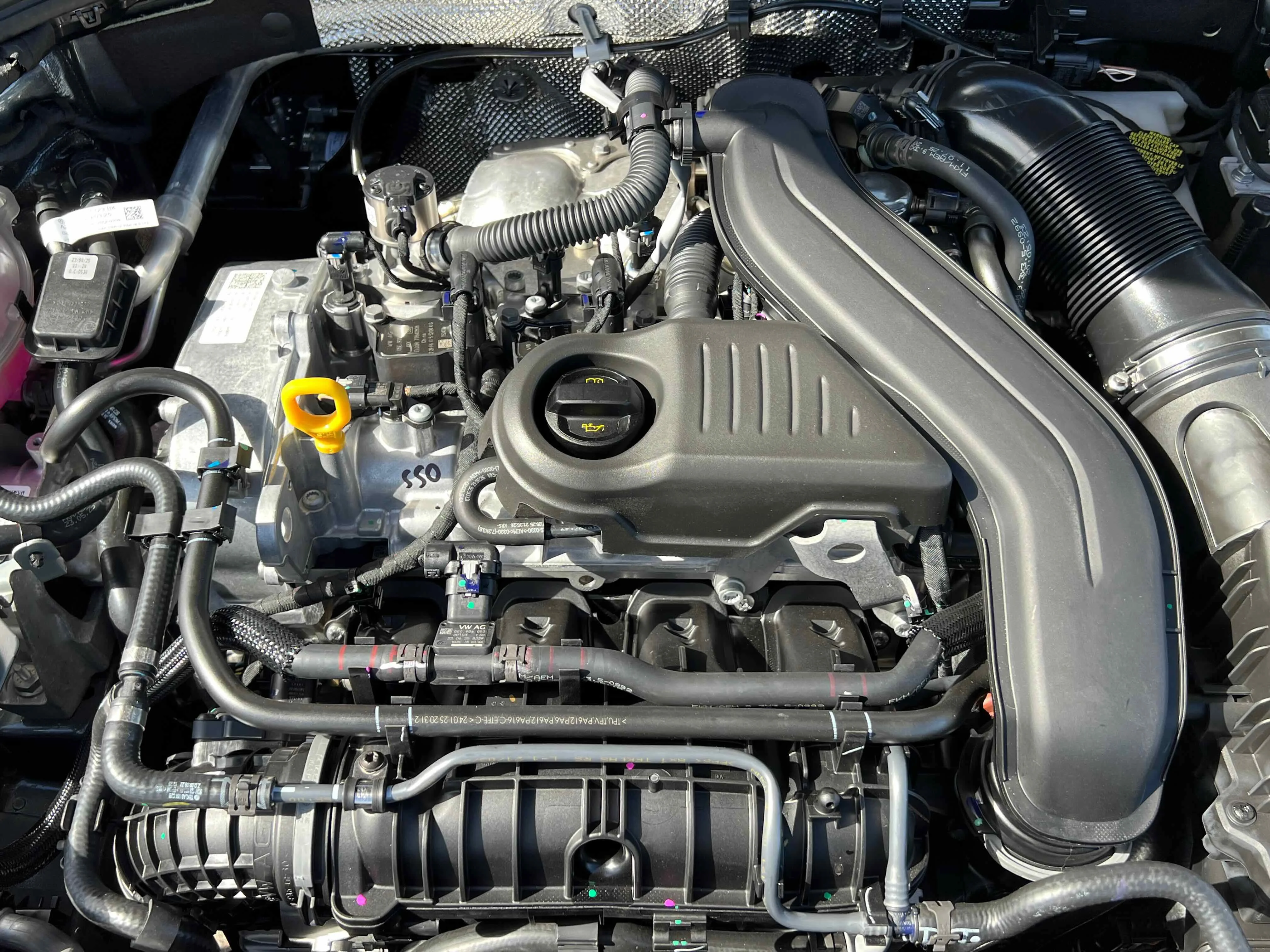 New 2026 Platinum Gray Metallic Volkswagen S image 35