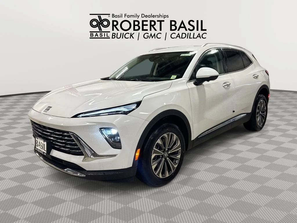 New 2026 Iridescent White Tricoat Buick Preferred image 1