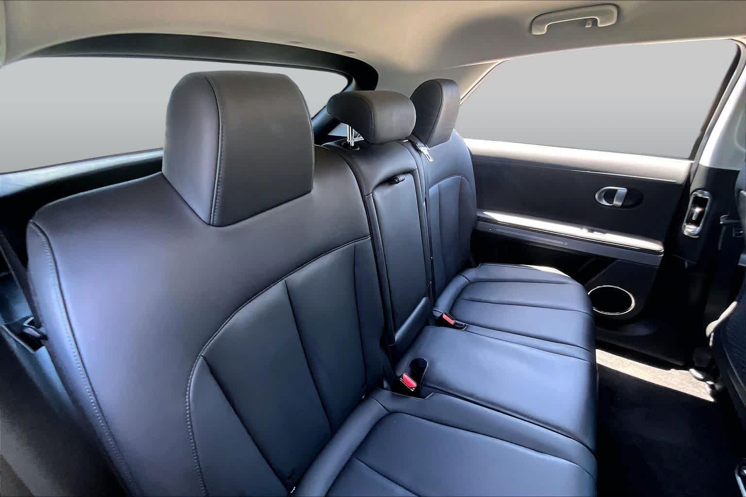 Used 2023 Digital Teal Hyundai SEL image 17