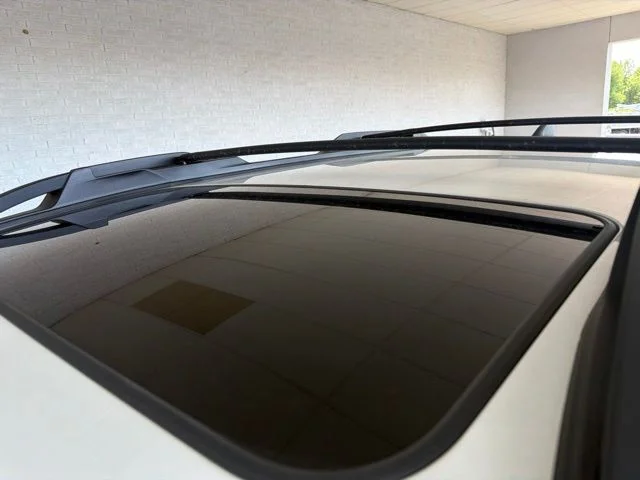 Used 2025 White Subaru Onyx Edition XT image 13