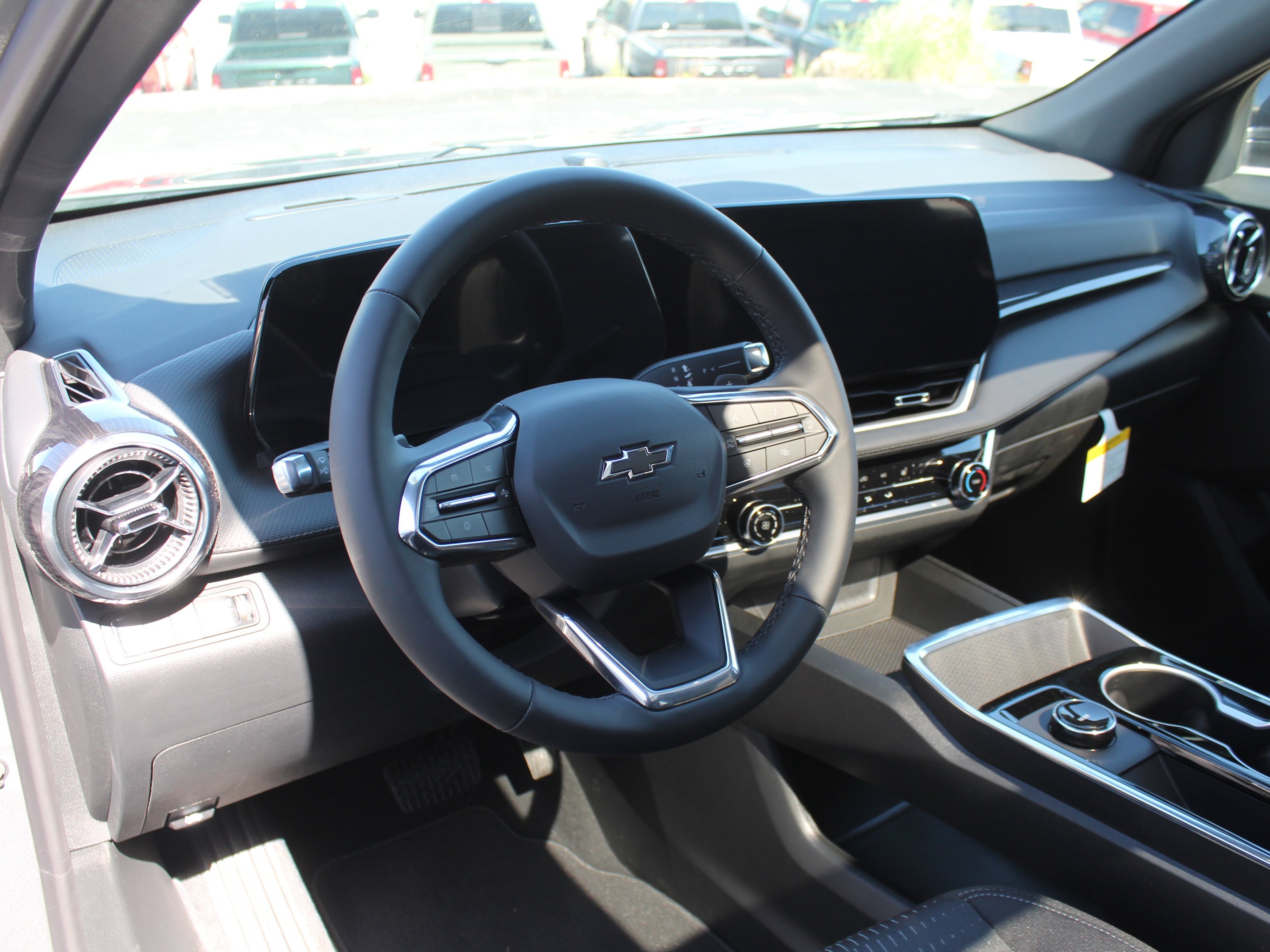 2026 Chevrolet Equinox LT - Photo 11