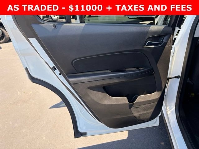 Used 2017 SUMMIT WHITE Chevrolet LT image 13