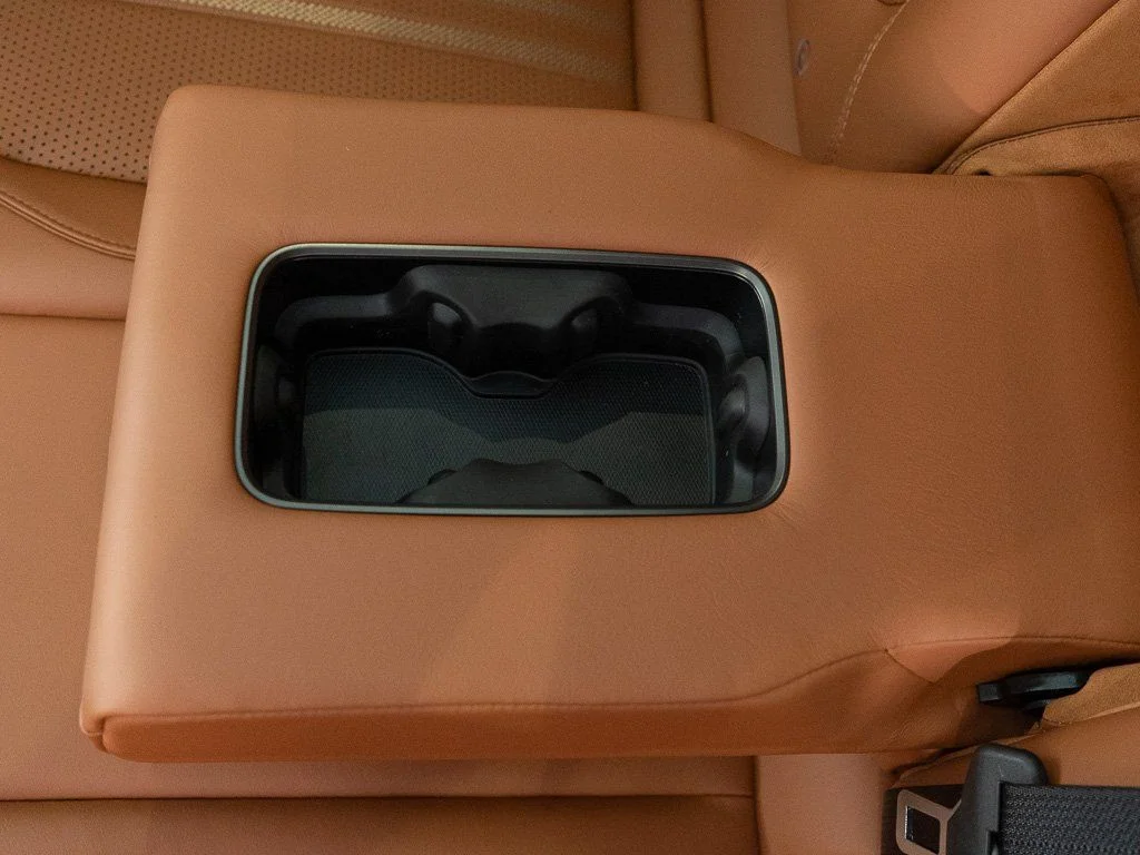 New 2026 Q Oberon Black Aston Martin 707 image 26