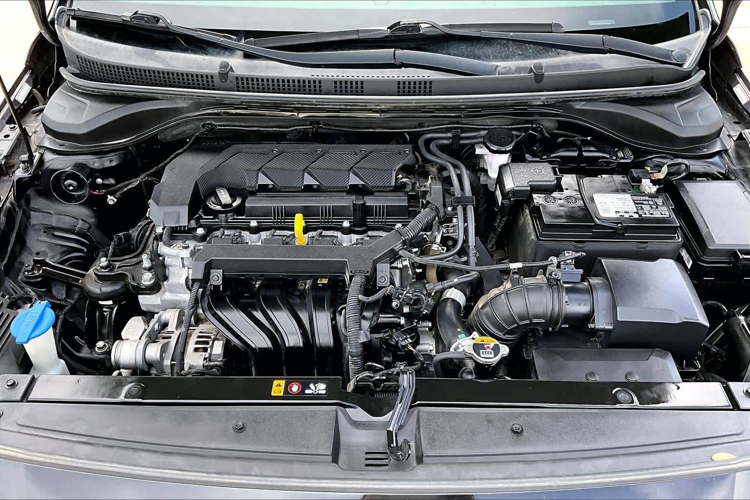 Used 2021 Absolute Black Hyundai SE image 32