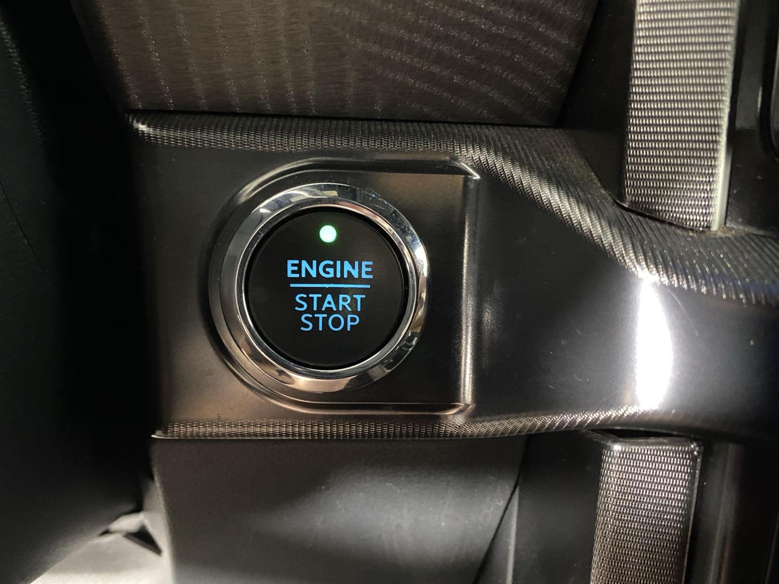 Used 2023 Agate Black Ford Platinum image 18