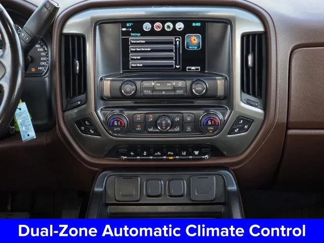 Used 2019 Iridescent Pearl Tricoat Chevrolet High Country image 17