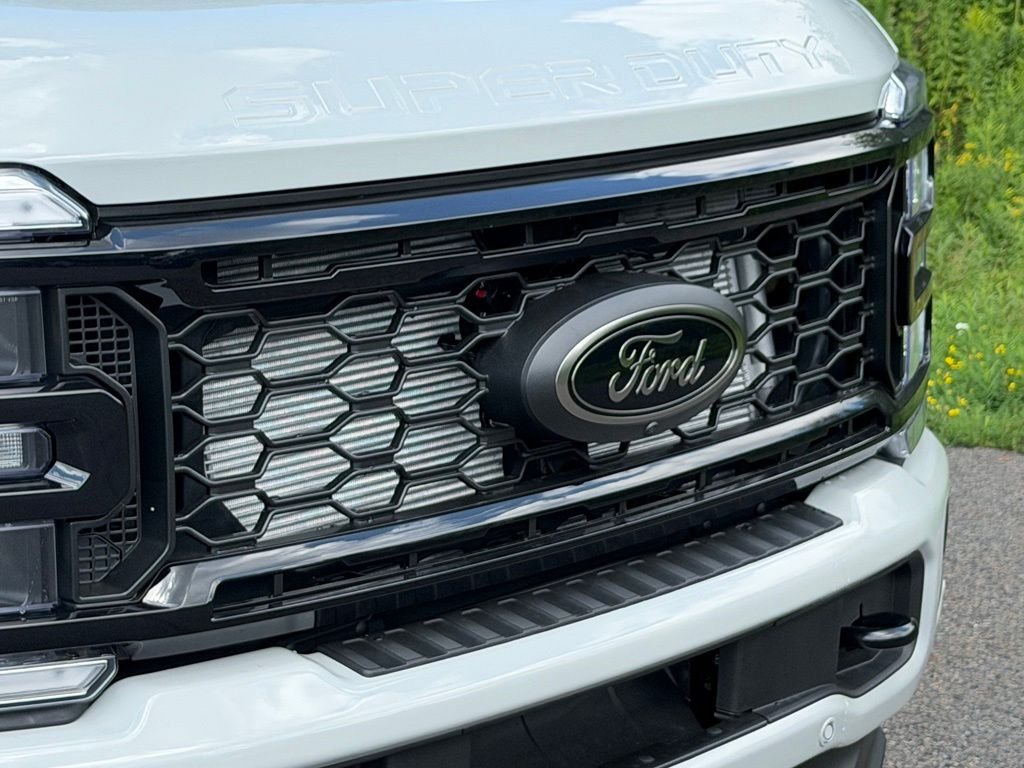 New 2026 Avalanche Ford F-250® Lariat® image 30