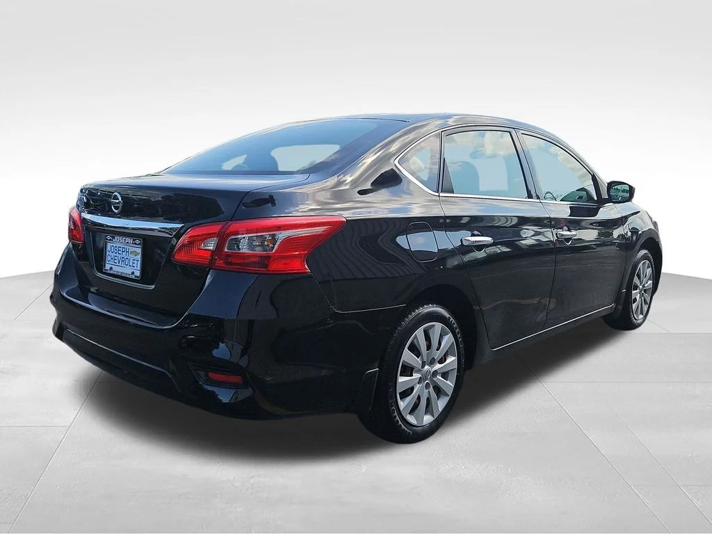 Used 2019 Black Nissan S image 4