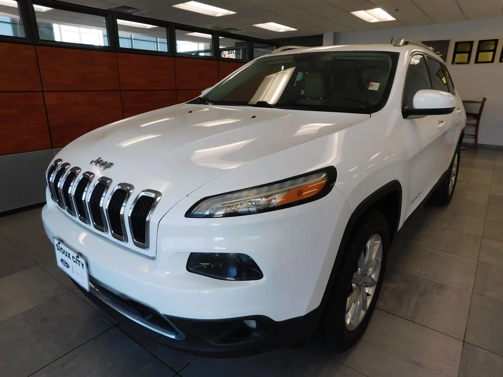2016 Jeep Cherokee Limited 4X4's photo