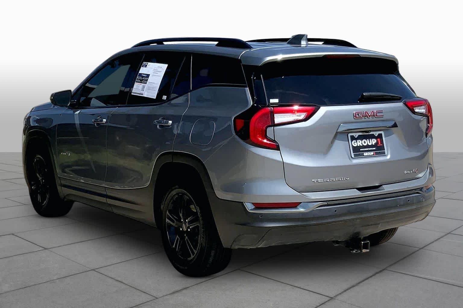 Used 2024 Sterling Metallic GMC AT4 image 12