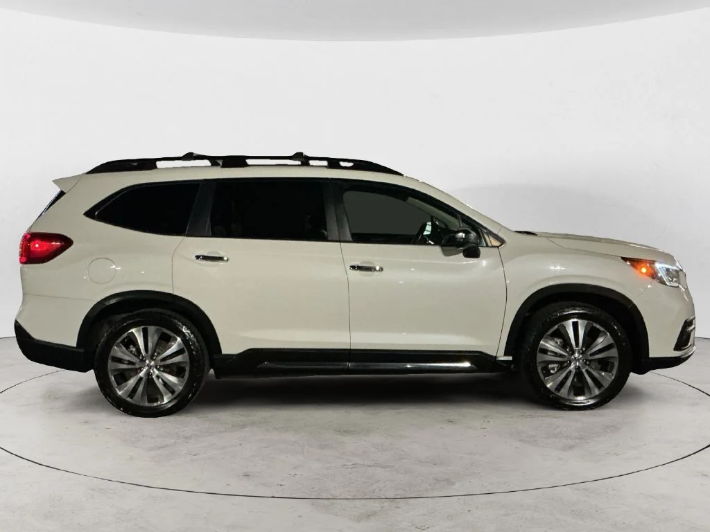 Used 2022 White Subaru Touring image 7