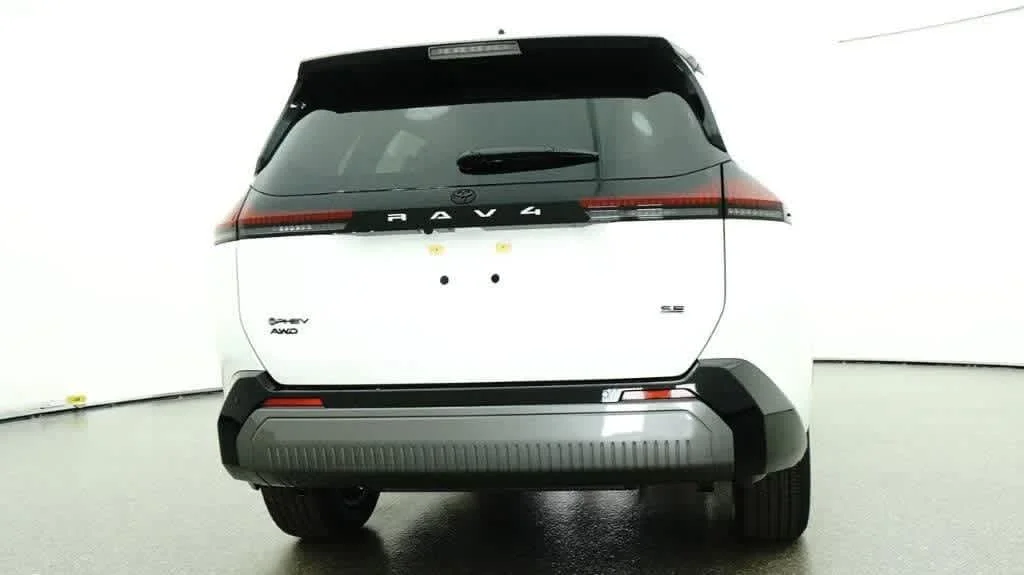 New 2026 Ice Cap Toyota SE image 23
