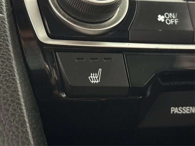 Used 2016 Black Honda Touring image 25
