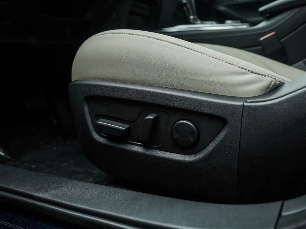 Used 2025 Machine Gray Metallic Mazda 2.5 S Preferred Package image 19