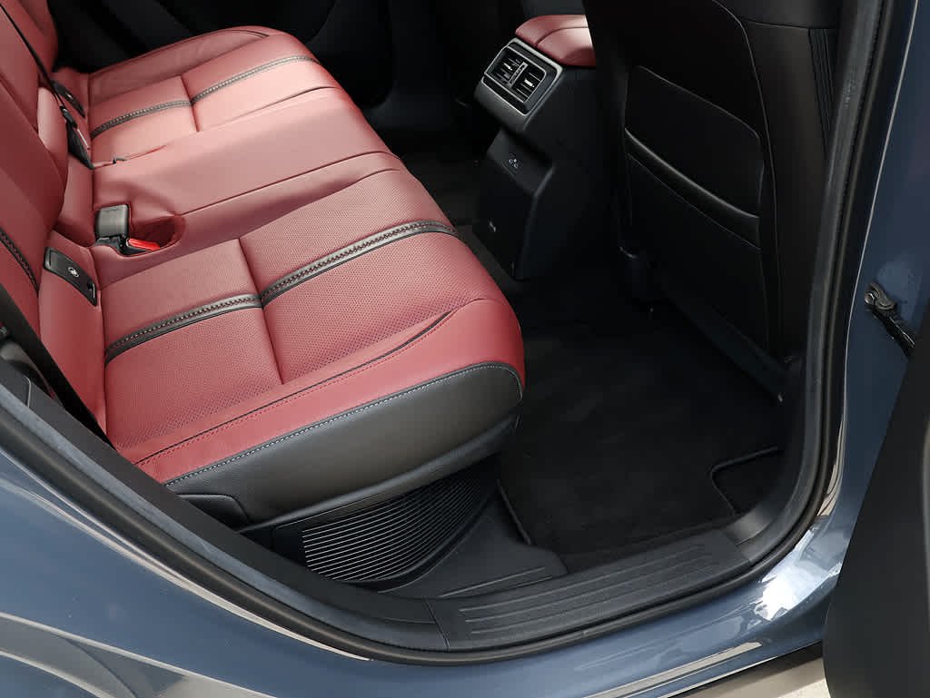 Used 2025 Polymetal Gray Metallic Mazda Premium Package image 28