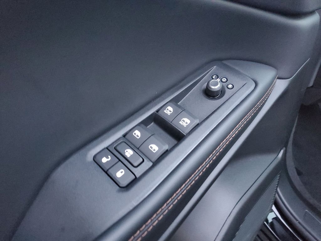 New 2026 Diamond Black Crystal Pearlcoat Jeep Limited image 21