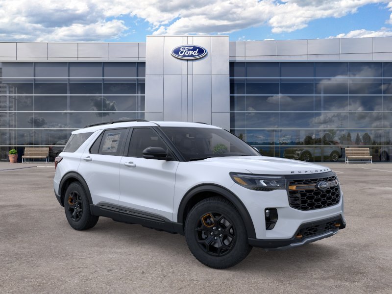 New 2026 Space White Metallic Ford Tremor® image 7