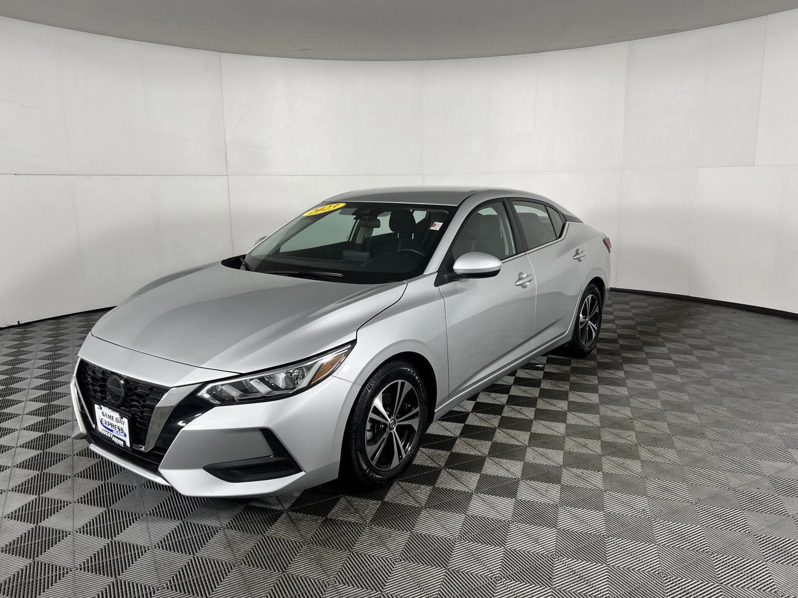 Used 2023 Gun Metallic Nissan SV image 4