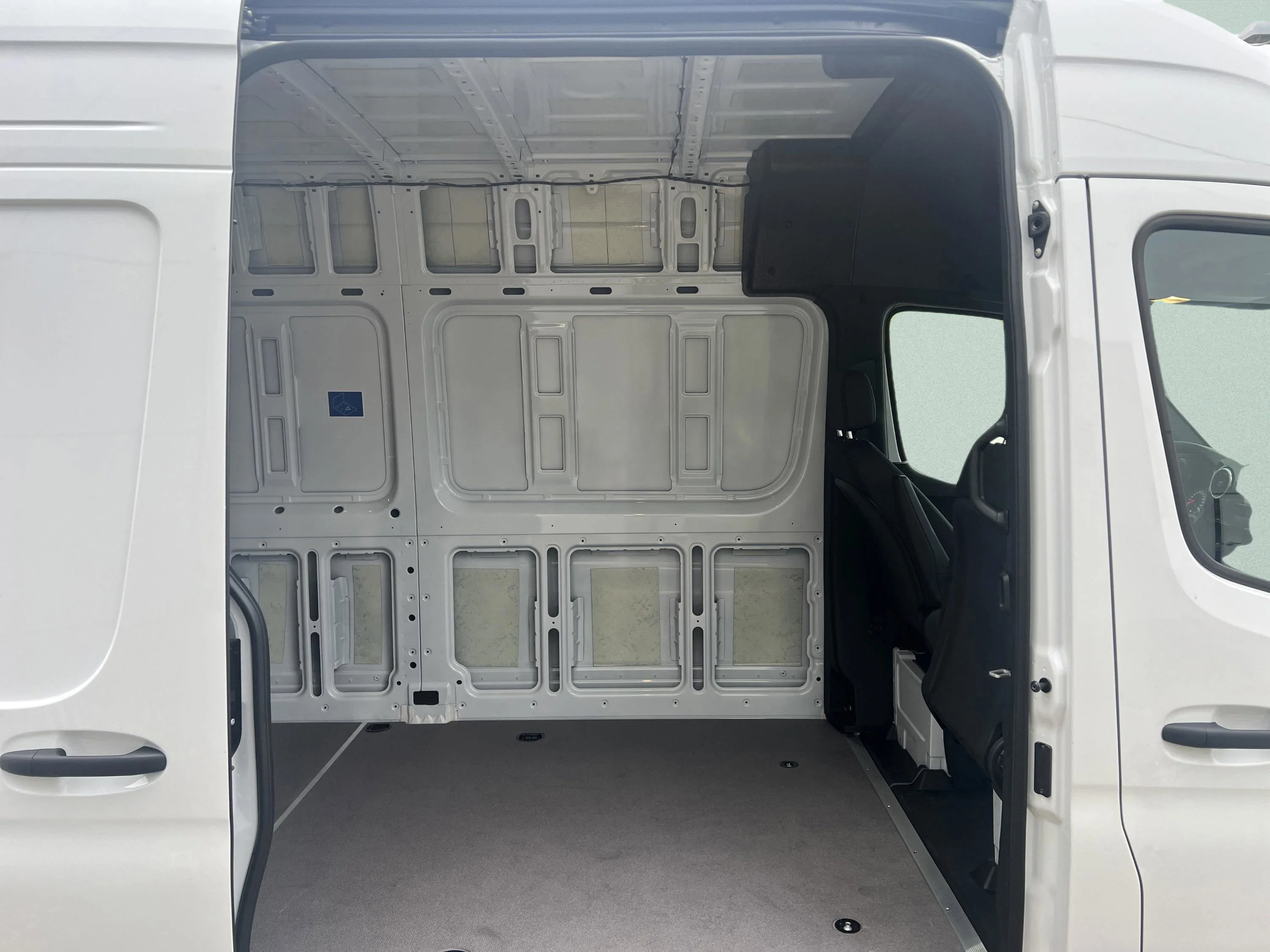 2025 Mercedes-Benz Sprinter Cargo Van Base - Photo 10