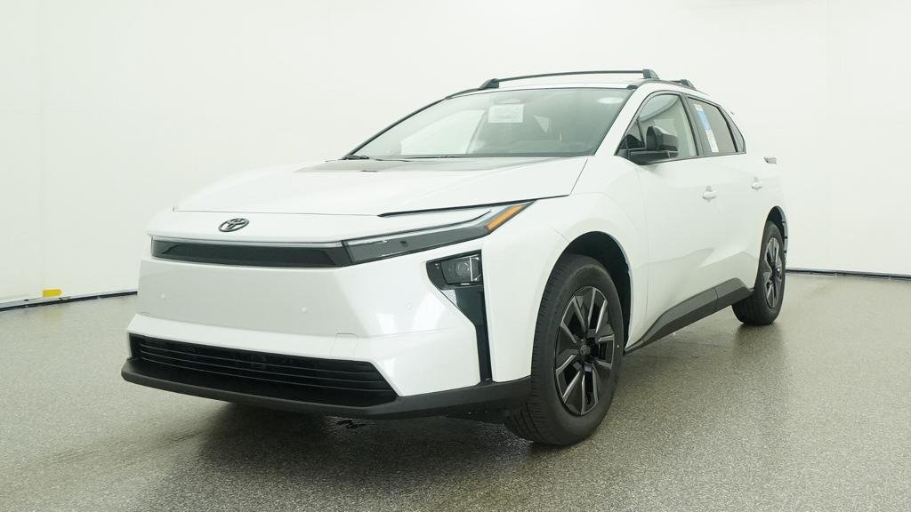 New 2026 Wind Chill Pearl Toyota XLE image 45