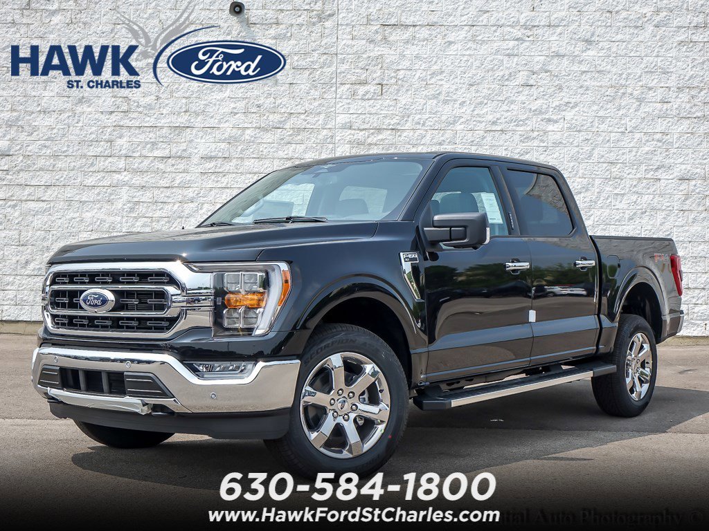 New 2023 Agate Black Metallic Ford XLT image 1