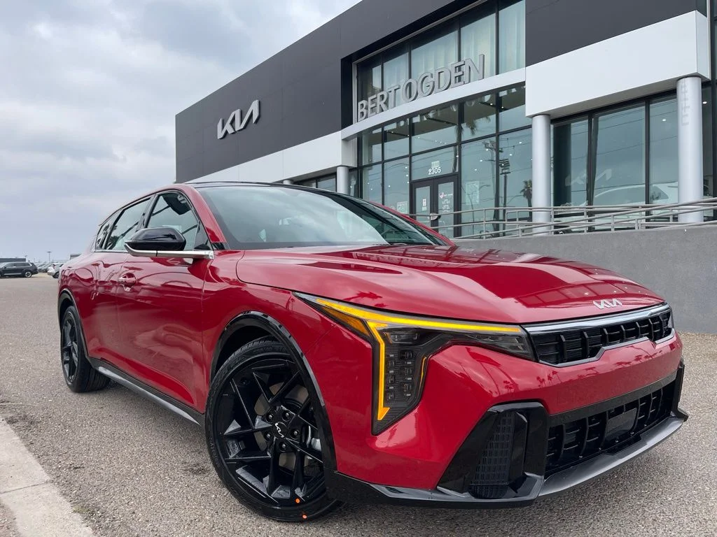 2026 Kia K4 GT-Line Turbo AT Hatchback's photo
