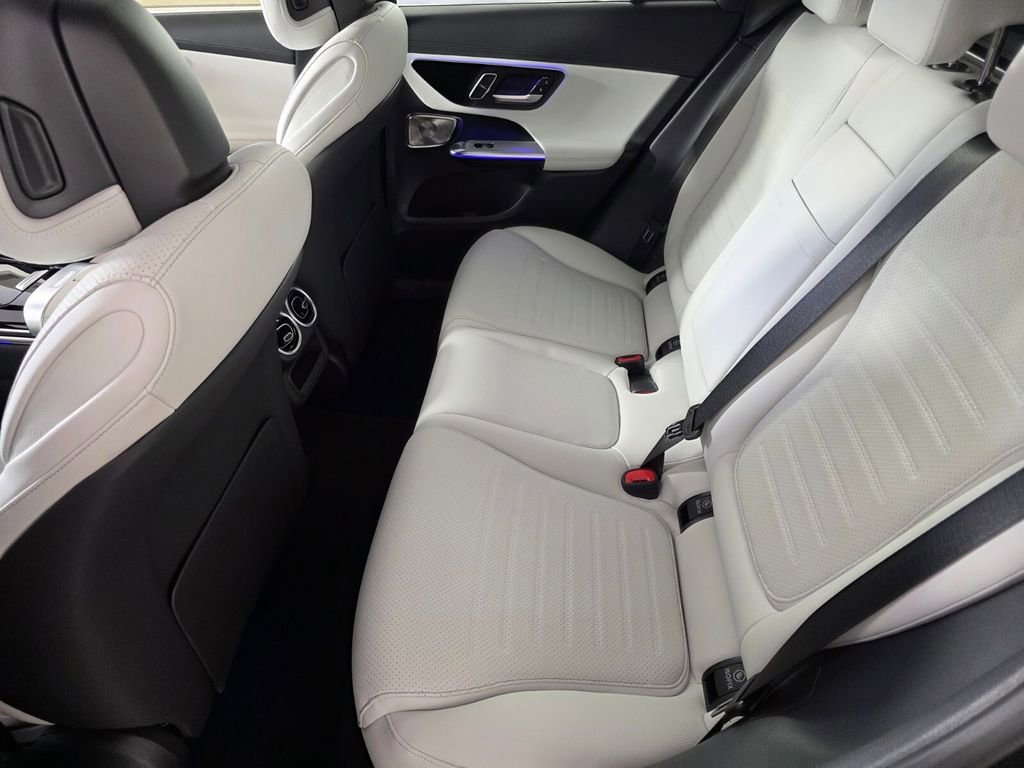 New 2026 MANUFAKTUR exclusive graphite grey magno Mercedes-Benz GLC 300 image 26