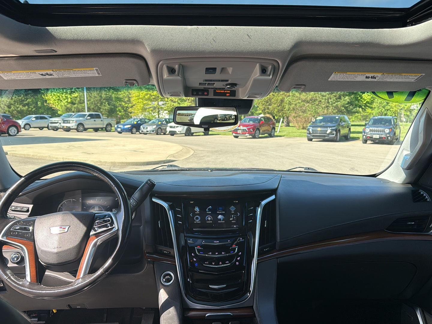 Used 2019 BLACK RAVEN Cadillac Premium Luxury image 3