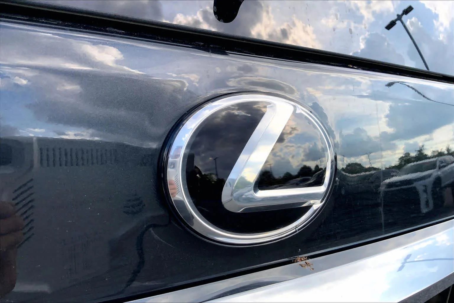Certified Used 2023 Caviar Lexus Luxury image 30