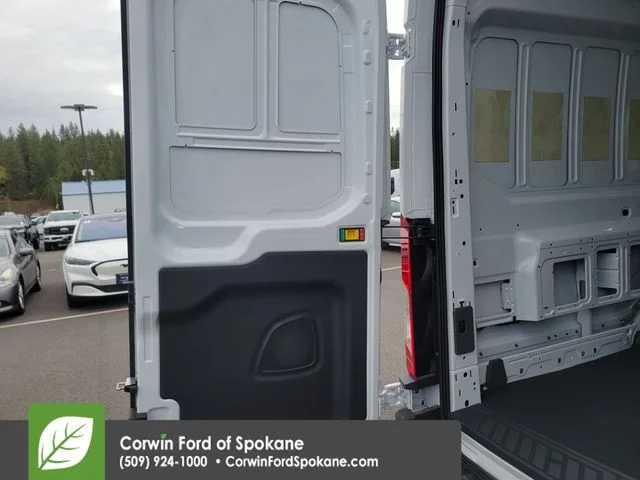 New 2026 Oxford White Ford Base image 19