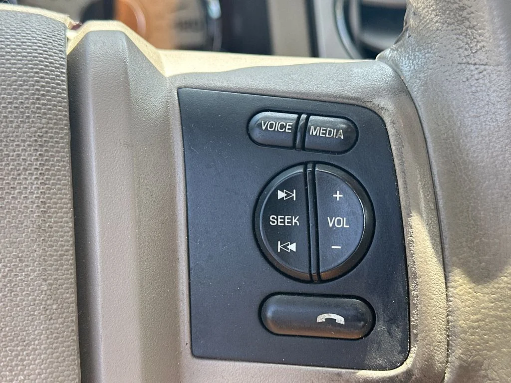 Used 2013 Gray Ford Limited image 27