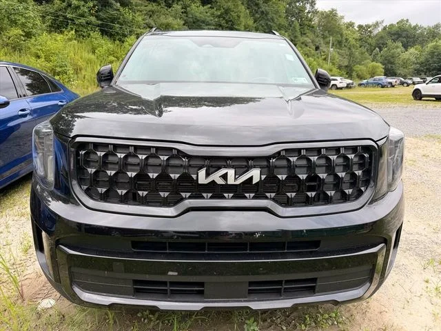 Used 2024 Black Kia EX X-Line image 6