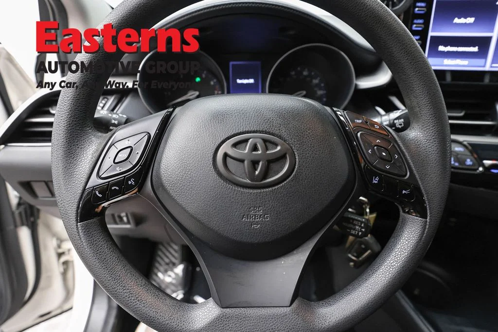 Used 2021 White Toyota LE image 10