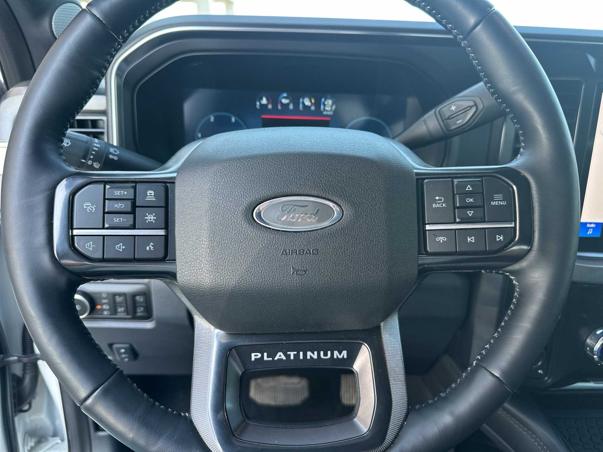 Used 2026 Oxford White Ford PLATINUM image 18