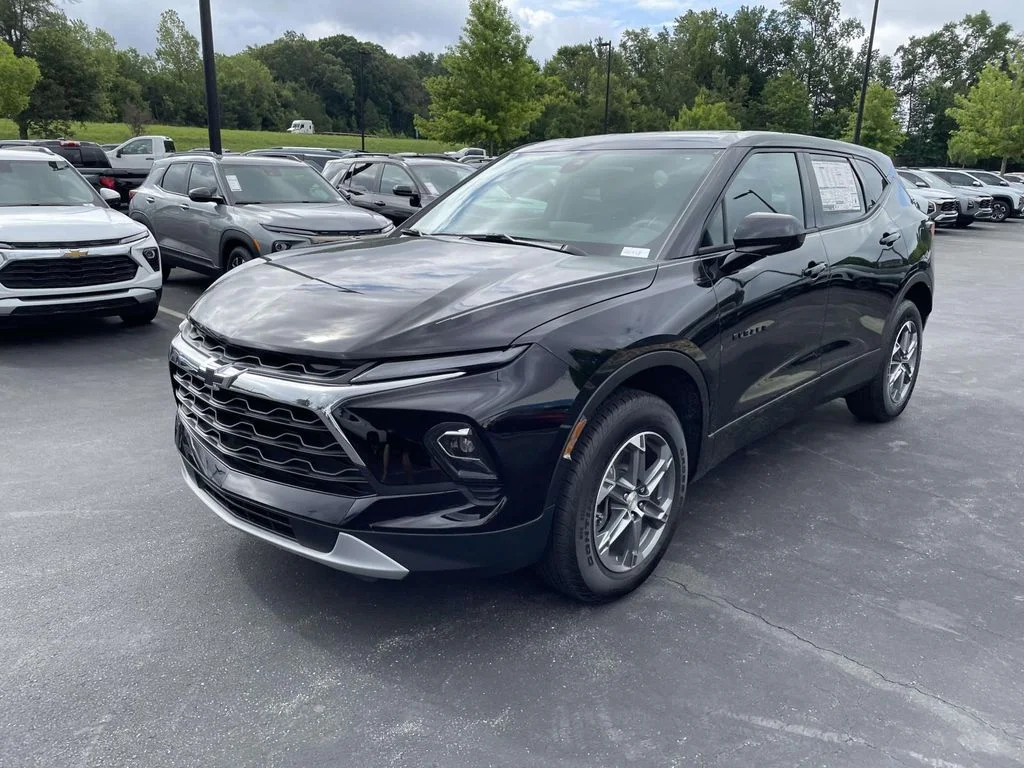 New 2026 Black Chevrolet 2LT image 3