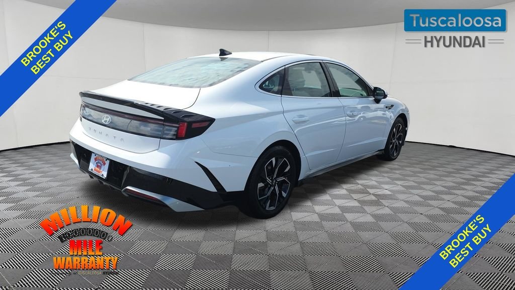 Certified Used 2025 White Hyundai SEL image 8