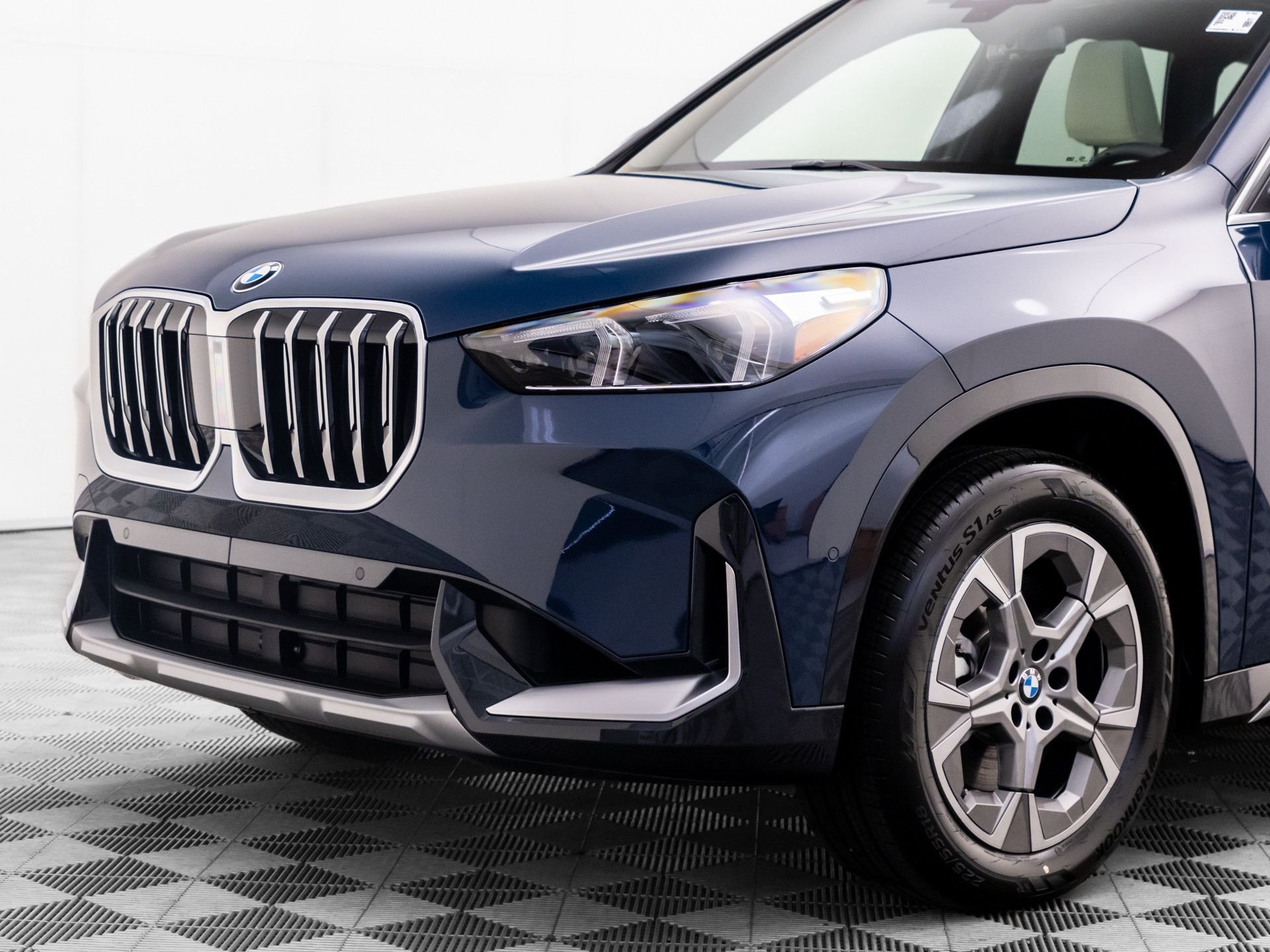 New 2026 Night Dusk Blue Metallic BMW xDrive28i image 40
