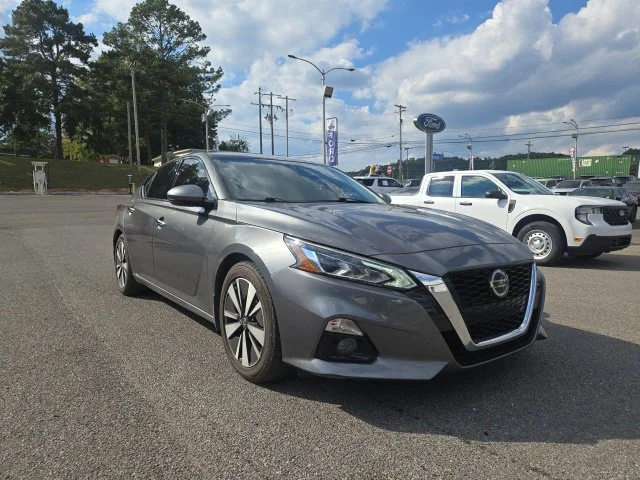 Used 2019 Nissan Altima SL with VIN 1N4BL4EV1KC222257 for sale in Fort Payne, AL
