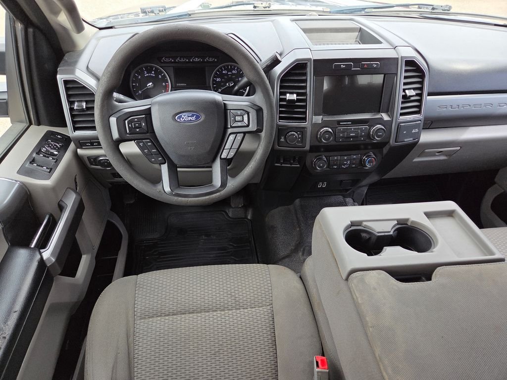 Used 2019 Gray Ford XLT image 17