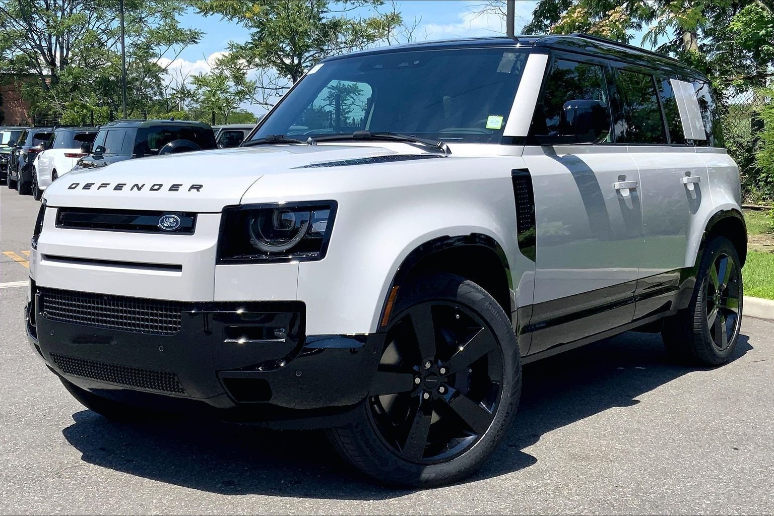 2026 Land Rover Defender 110