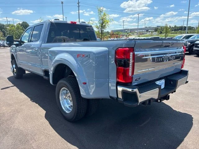 New 2026 Glacier Gray Metallic Tri-Coat Ford F-350® King Ranch® image 6