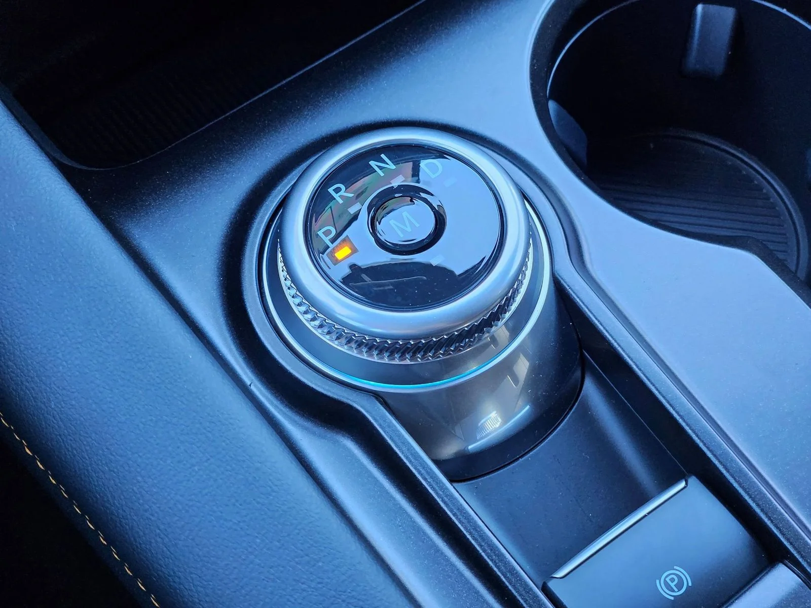 New 2026 Carbonized Gray Metallic Ford Tremor® image 15