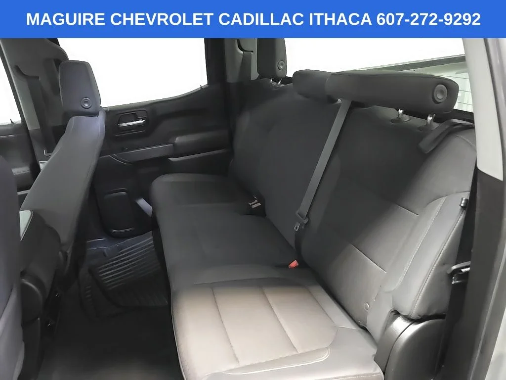 Used 2019  Chevrolet LT image 31