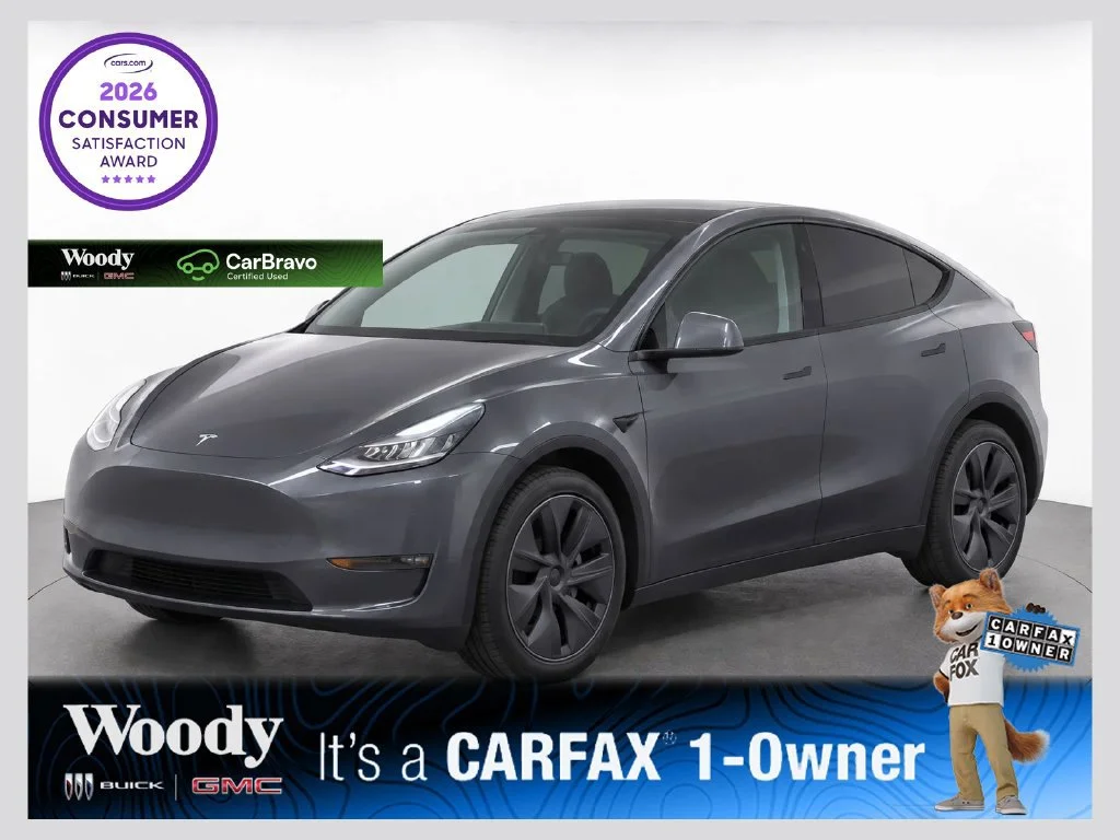 Used 2024  Tesla Long Range image 1