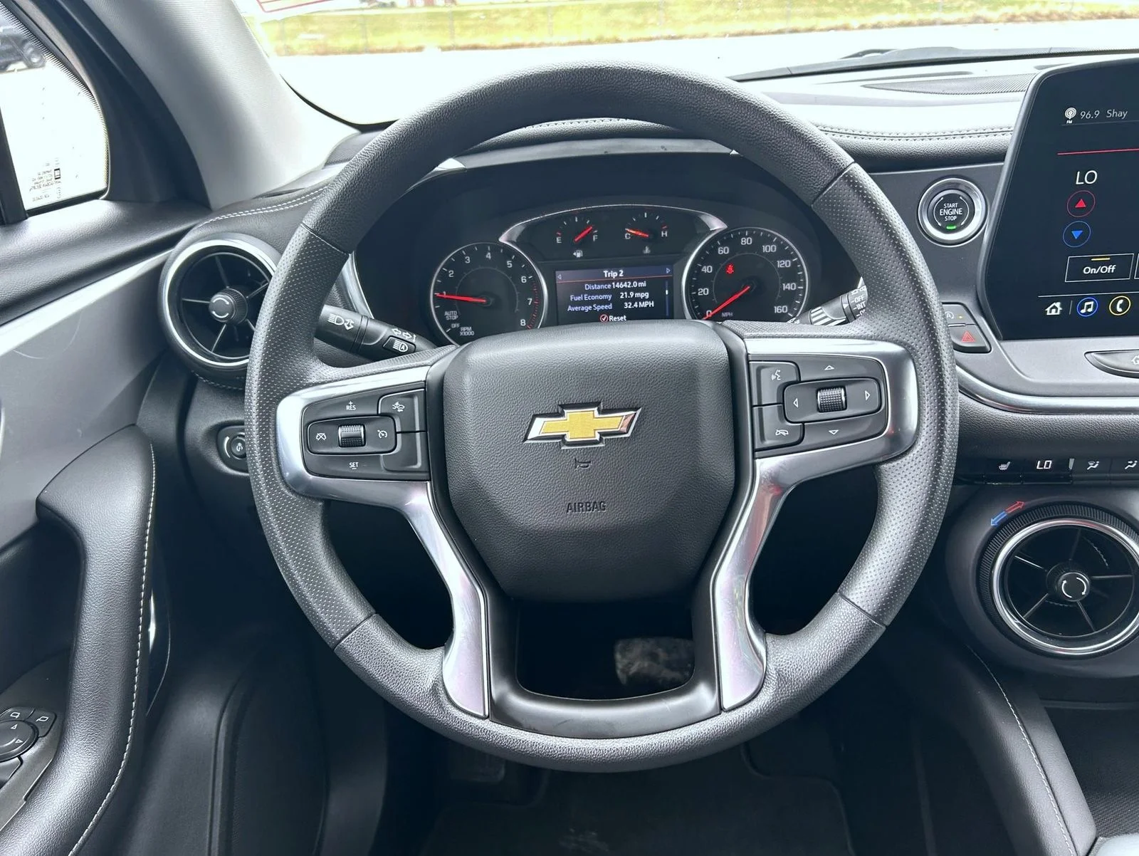 2025 Chevrolet Blazer 2LT - Photo 12