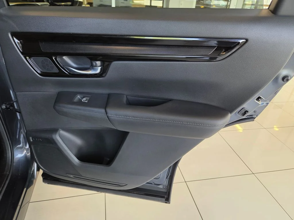 Certified Used 2025  Honda EX-L image 23