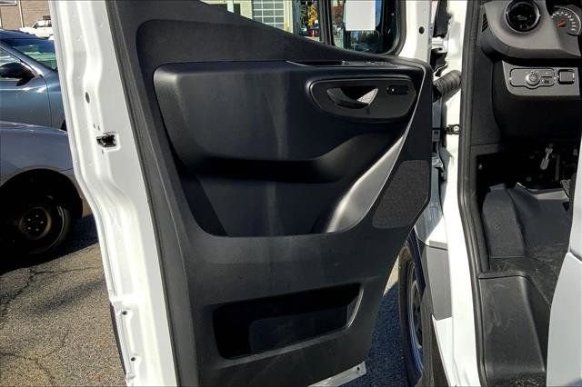 New 2026 Arctic White Mercedes-Benz Cargo 144 WB image 9