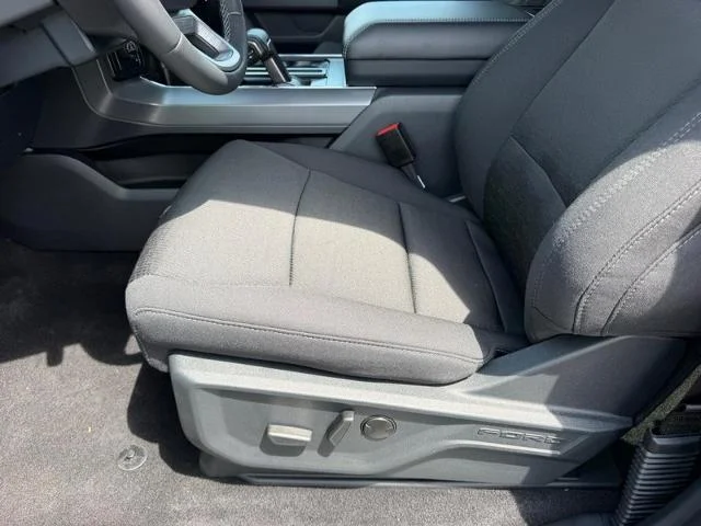 New 2026 Carbonized Gray Metallic Ford XLT image 42
